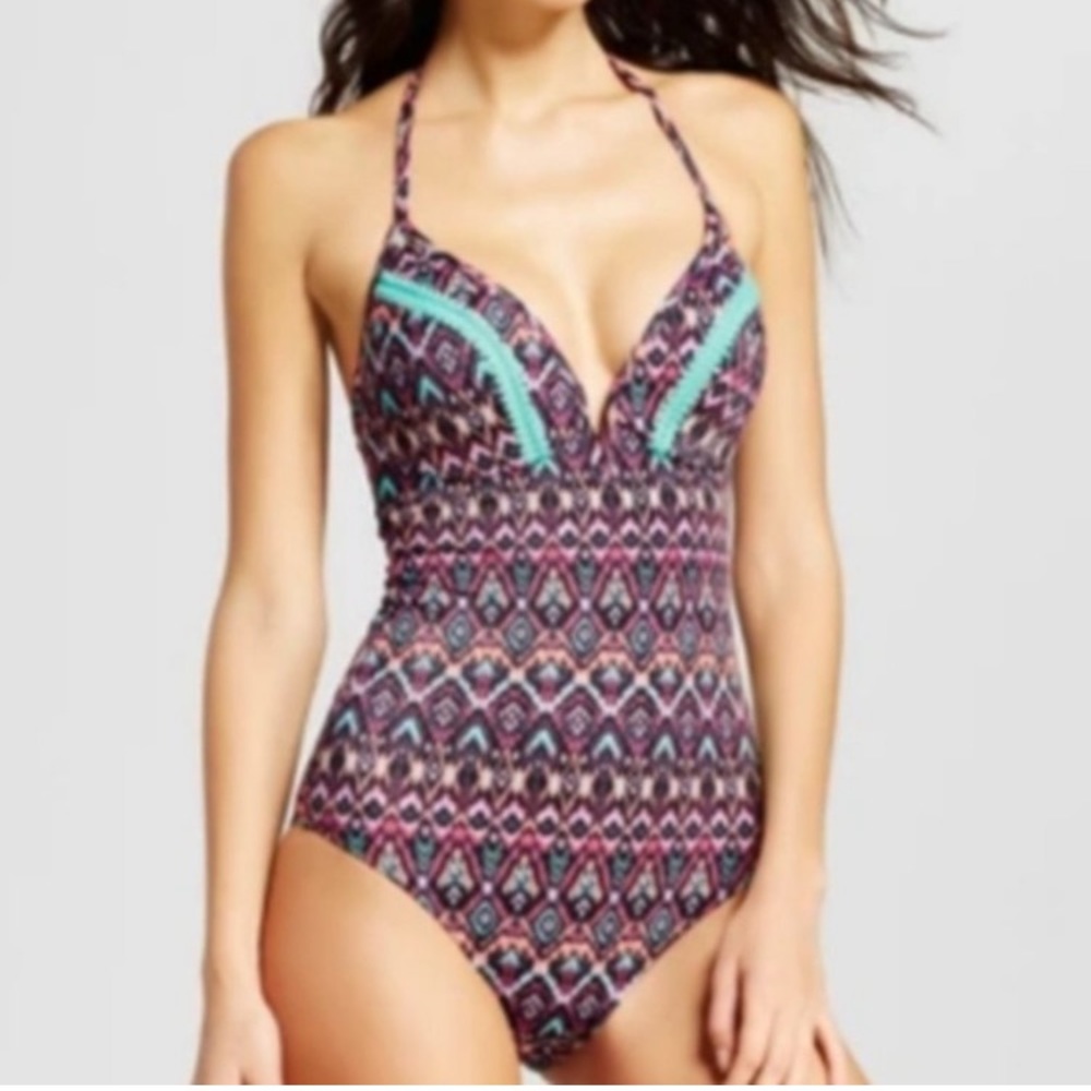 Shade & Shore dream V-wire one piece swimsuit size 38B